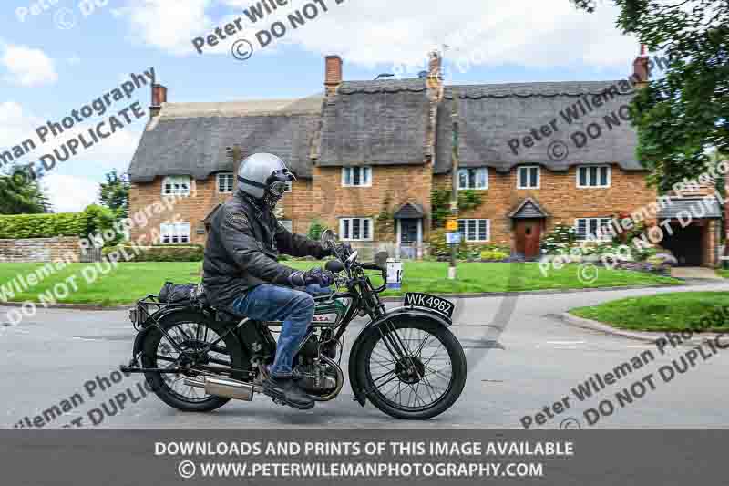 Vintage motorcycle club;eventdigitalimages;no limits trackdays;peter wileman photography;vintage motocycles;vmcc banbury run photographs